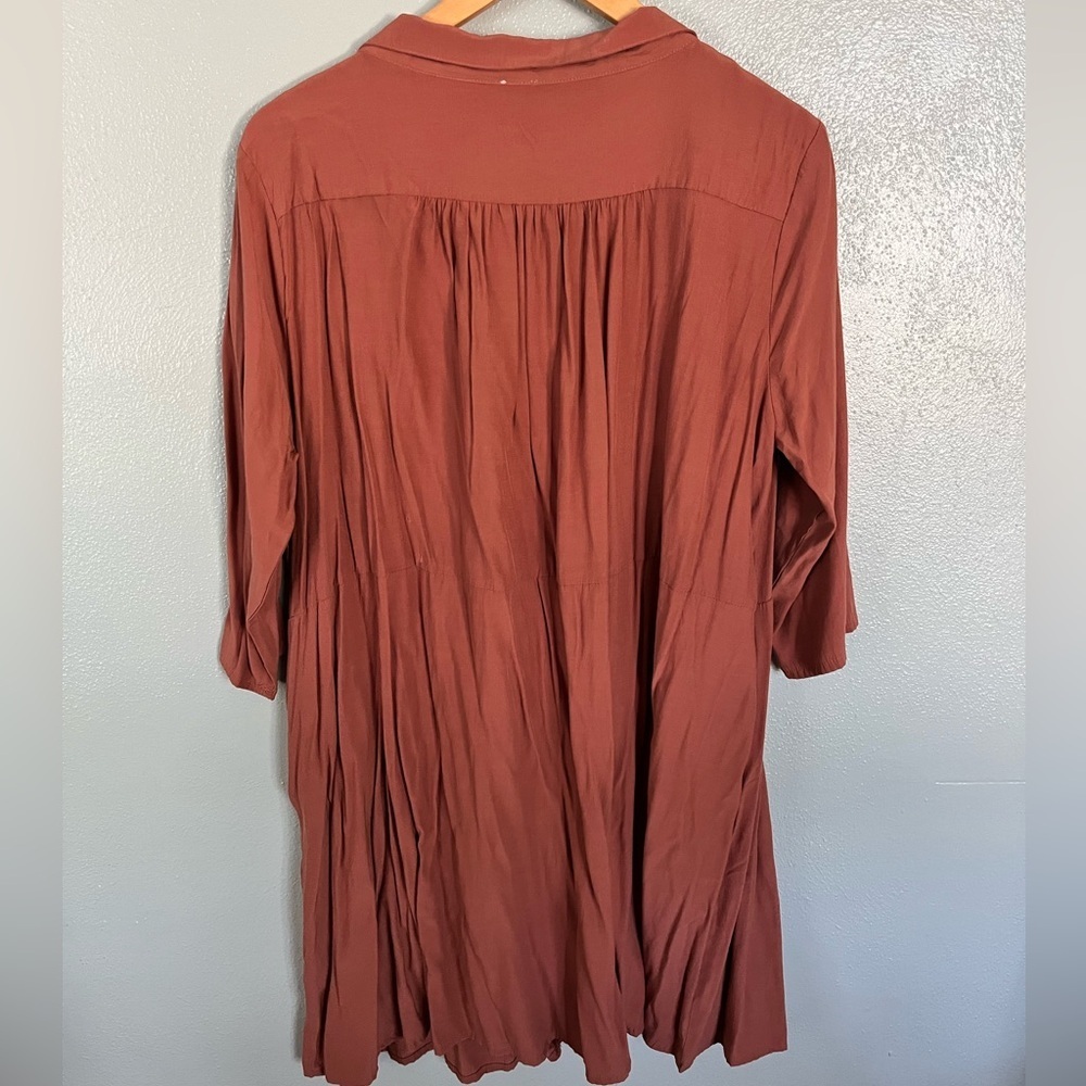 Flawless Terracotta Button-Up Dress - Picture 4 of 4
